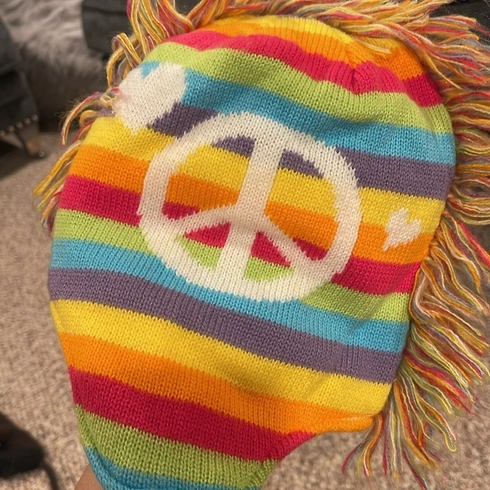 5 kids winter hats!!!